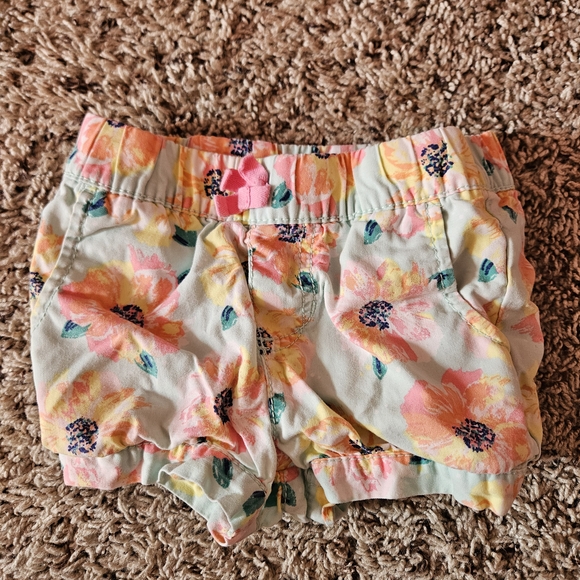 Cherokee Floral 12 Month Shorts - Picture 1 of 3